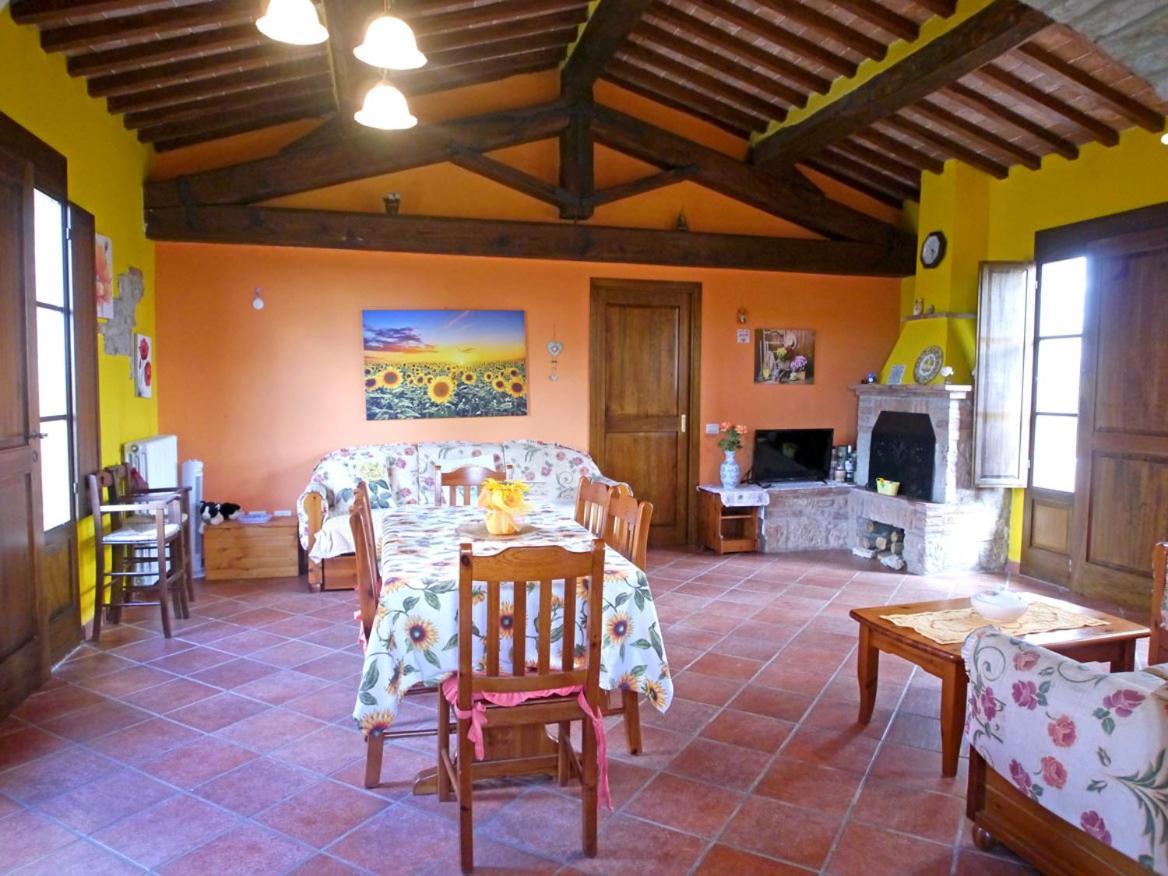 אסיאנו Casa Country House Girasole Vakantie Huis-Wakacje Huis מראה חיצוני תמונה